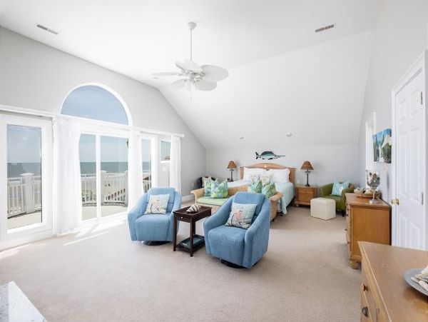 Isle of Palms Four Bedroom Home Beach View Sleeps 10