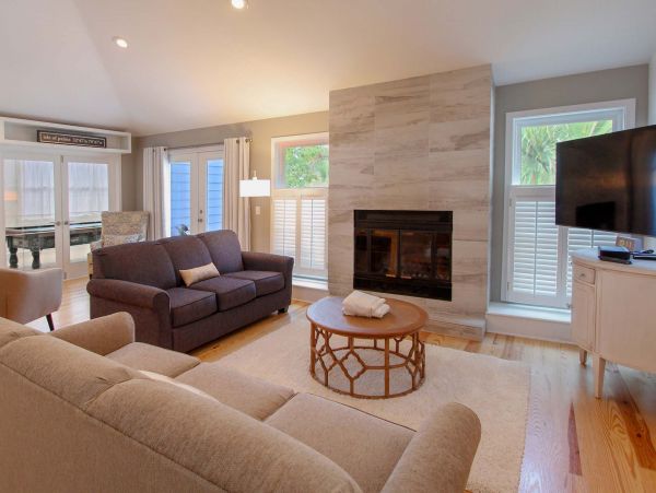 Isle of Palms 3 Bedroom Home with Private Pool