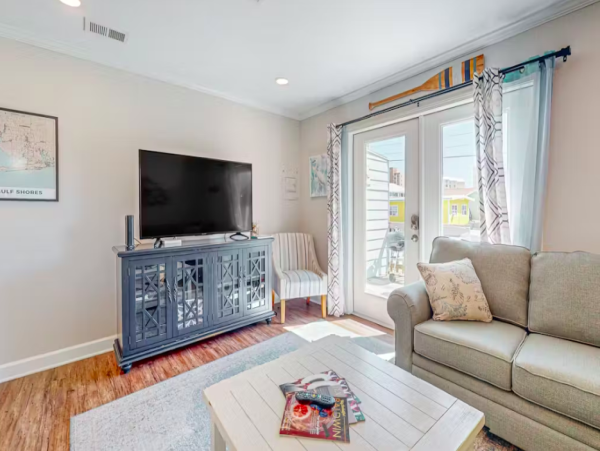 Charming Beachside Getaway in Gulf Shores - 4-Bedroom/2-Bathroom Duplex
