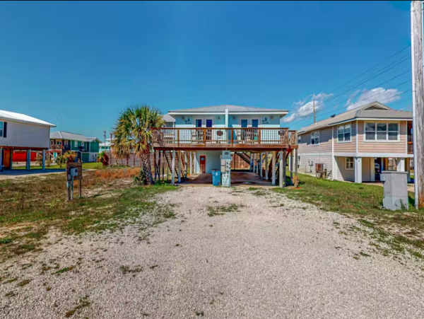 Charming Beachside Getaway in Gulf Shores - 4-Bedroom/2-Bathroom Duplex