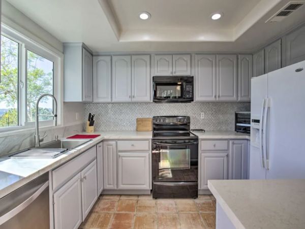 San Diego Beach Communities North Home 1013965