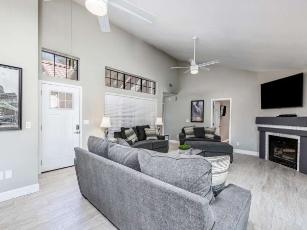Scottsdale Home 1014170