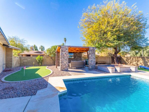 Scottsdale Home 1014173