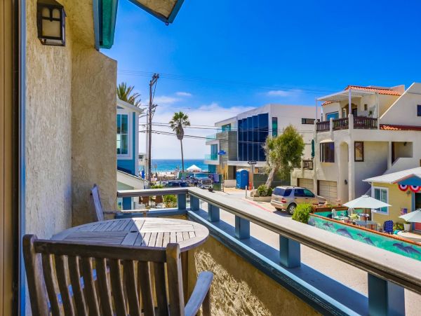 Two Bedroom / Two bathroom home in Mission Beach