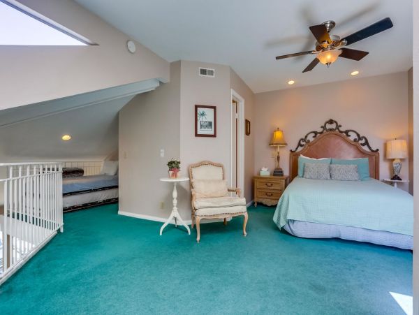 Two Bedroom / Two bathroom home in Mission Beach