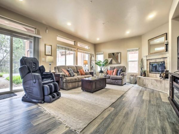San Diego Beach Communities North Home 1014255