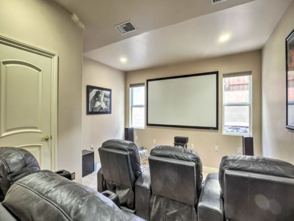 San Diego Beach Communities North Home 1014255