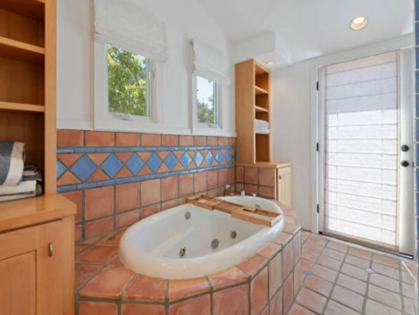 Stunning Vacation Home in Santa Barbara Sleeps 10 Guests