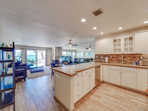 Bay Front 3 Bedroom Ground Floor Condo