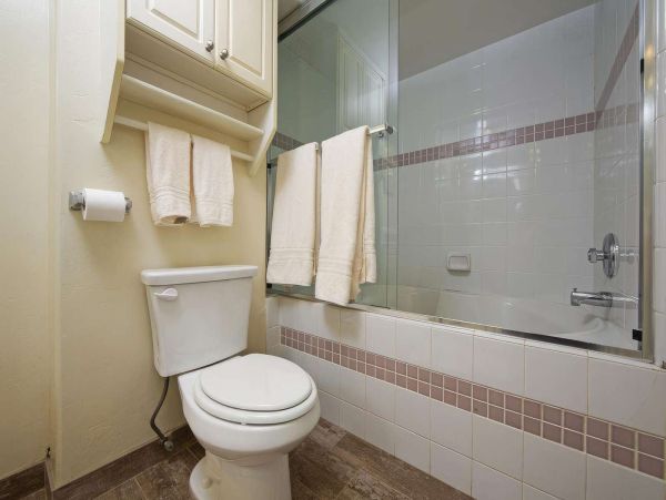 Bay Front 3 Bedroom Ground Floor Condo