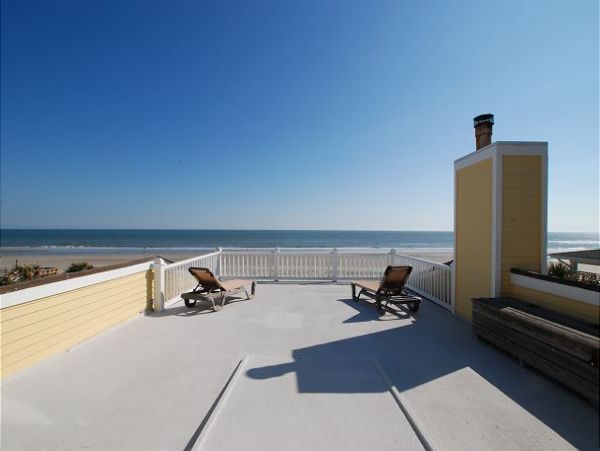 7 Bedroom Home Oceanfront with Large Screen Porch