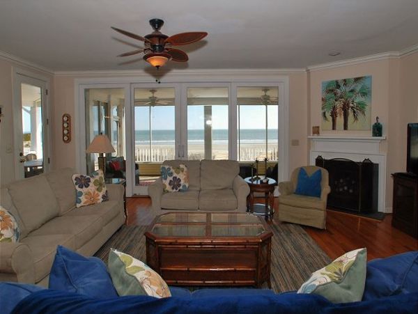 7 Bedroom Home Oceanfront with Large Screen Porch