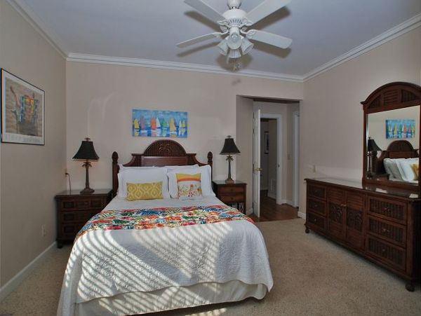 7 Bedroom Home Oceanfront with Large Screen Porch