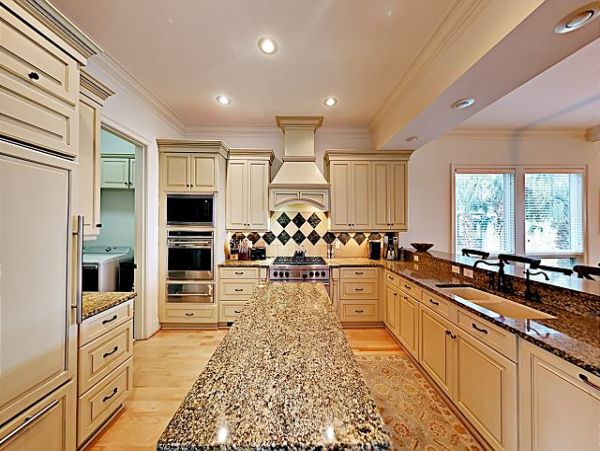 Ocean Front 6 Bedroom Home with Pool & Panoramic View Deck