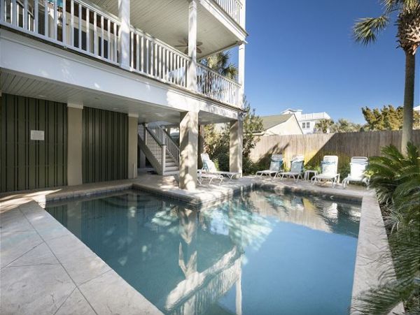 Isle of Palms 6 Bedroom Home with Pool & Walk to Beach