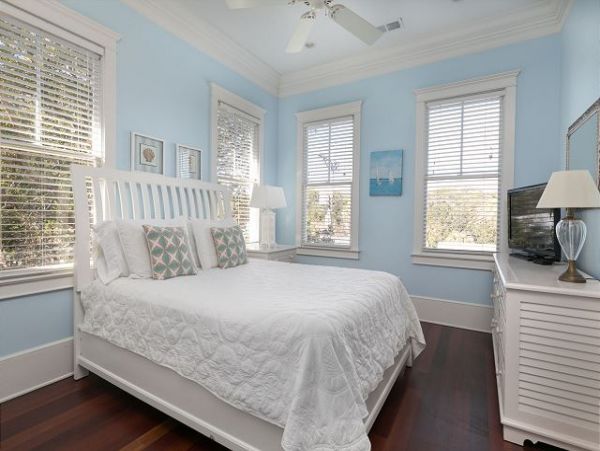 Isle of Palms 6 Bedroom Home with Pool & Walk to Beach