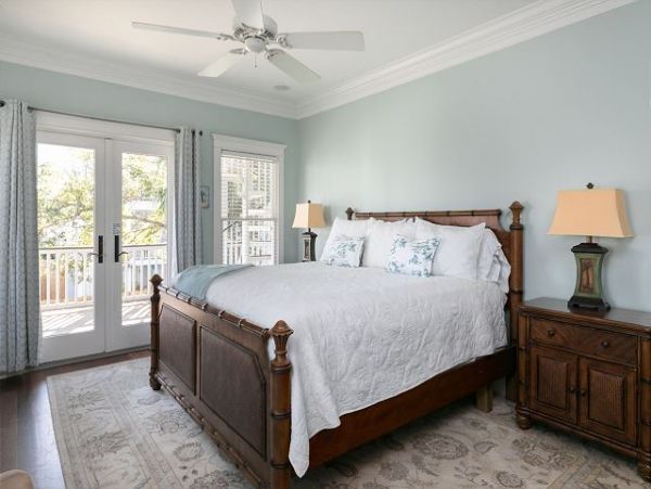 Isle of Palms 6 Bedroom Home with Pool & Walk to Beach