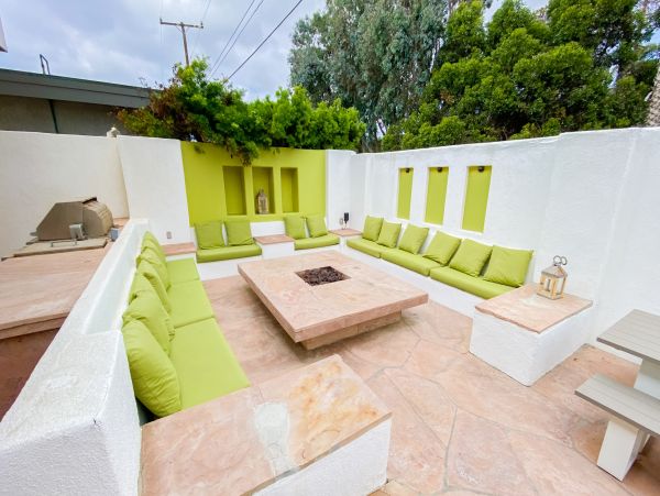 Amazing Beachfront Home in Malibu Ocean Views Sleeps 6