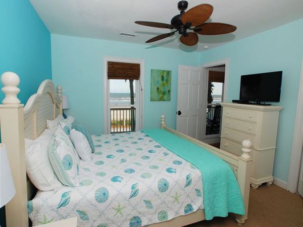 On Beach Isle of Palms Vacation Home Six Bedroom