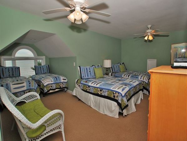 On Beach Isle of Palms Vacation Home Six Bedroom