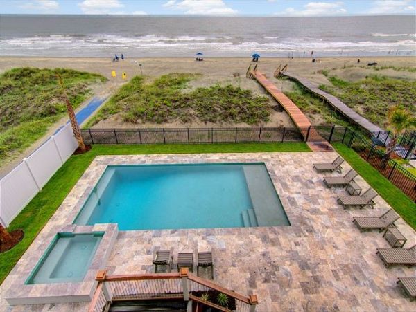 Isle Of Palms Home 1014432