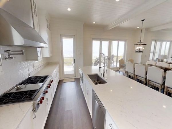 Isle Of Palms Home 1014432