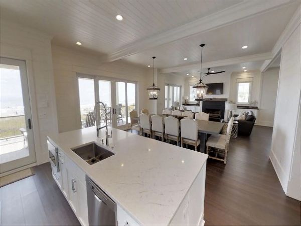 Isle Of Palms Home 1014432