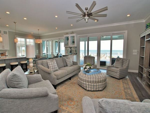 Ocean Front 7 Bedroom Home with Private Pool & Spa