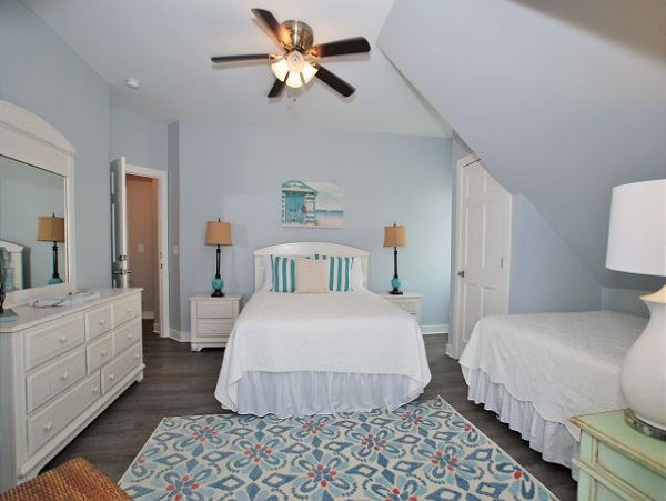 Ocean Front 7 Bedroom Home with Private Pool & Spa