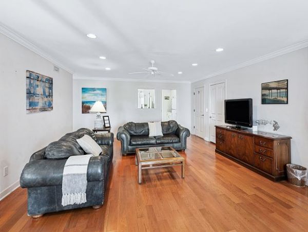 Oceanfront Isle of Palms Vacation Home Sleeps 28 Guests