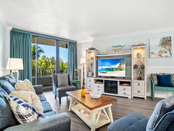Gorgeous 2 Bedroom Condo in Marco Island Sleeps 6