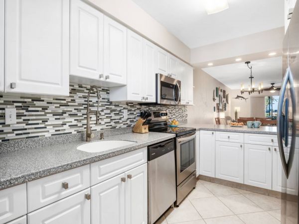 Marco Island Vacation Condo Two Bedroom Walk to beach