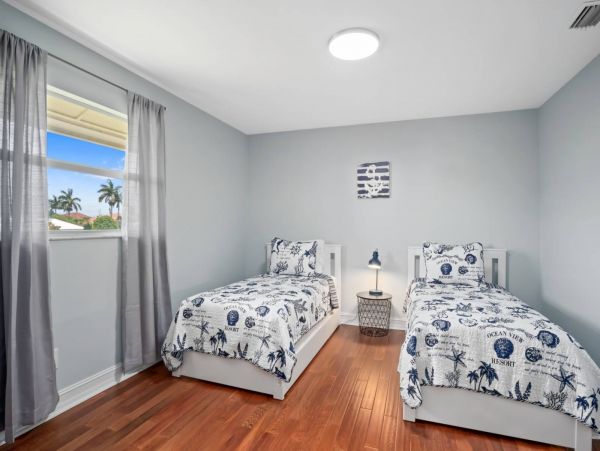 Marco Island Home 1014465