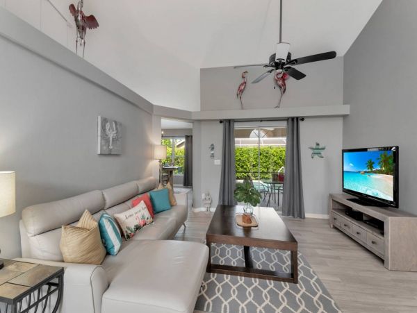Beach House on Marco Island Sleeps 6 Guests