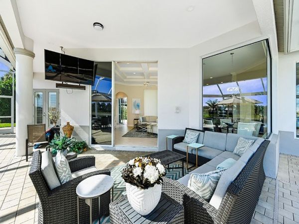 Beautiful Naples 3 Bedroom Home with Pool