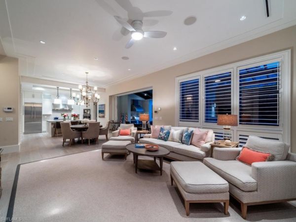 Luxury 3 Bedroom Walk to Beach Rental Home in Naples