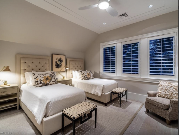 Luxury 3 Bedroom Walk to Beach Rental Home in Naples