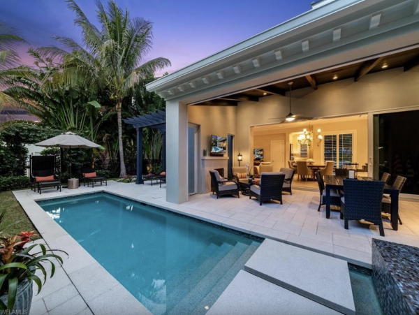 Luxury 3 Bedroom Walk to Beach Rental Home in Naples