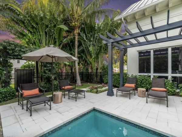 Luxury 3 Bedroom Walk to Beach Rental Home in Naples