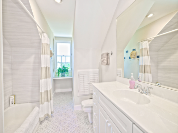 Beautiful & Spacious 4 Bedroom Home with Pool in Sanibel