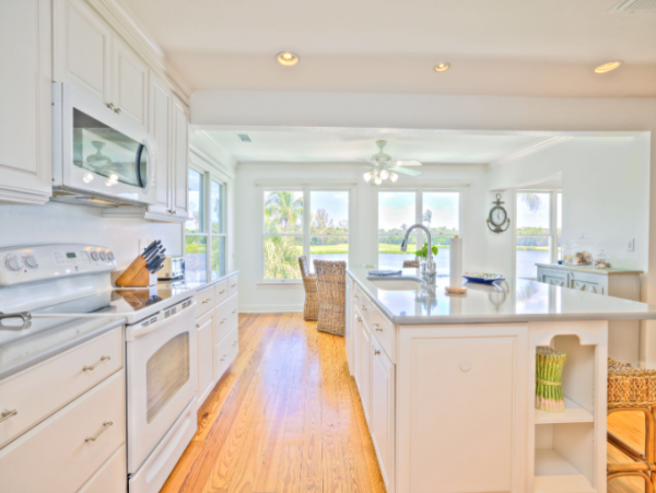 Beautiful & Spacious 4 Bedroom Home with Pool in Sanibel