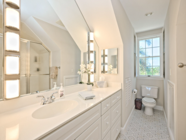 Beautiful & Spacious 4 Bedroom Home with Pool in Sanibel