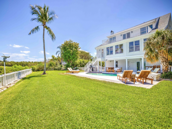 Beautiful & Spacious 4 Bedroom Home with Pool in Sanibel