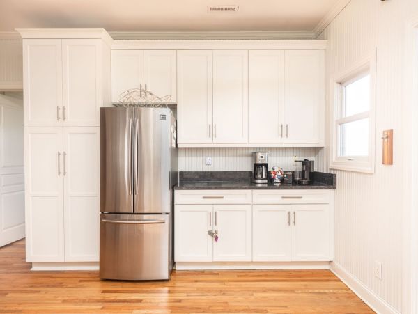 Oceanfront Spacious Retreat on Folly Beach - 5 Bedroom Coastal Escape