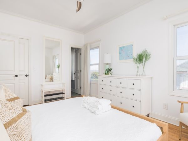 Oceanfront Spacious Retreat on Folly Beach - 5 Bedroom Coastal Escape