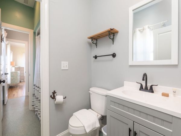Oceanfront Spacious Retreat on Folly Beach - 5 Bedroom Coastal Escape