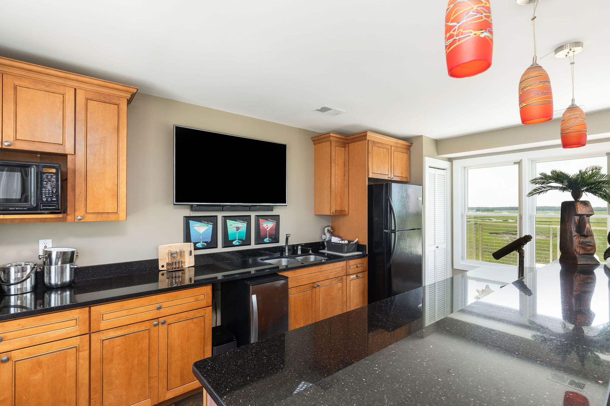 Charming 5-Bedroom Beachfront Home with Panoramic Views