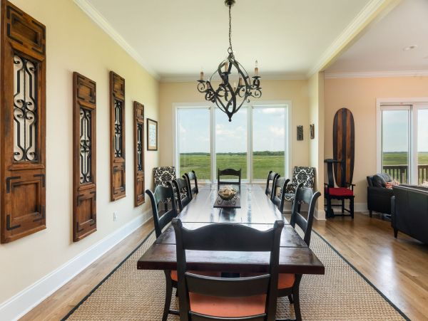 Charming 5-Bedroom Beachfront Home with Panoramic Views