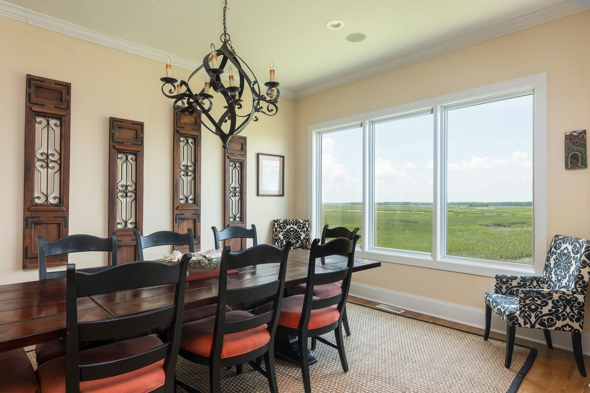 Charming 5-Bedroom Beachfront Home with Panoramic Views