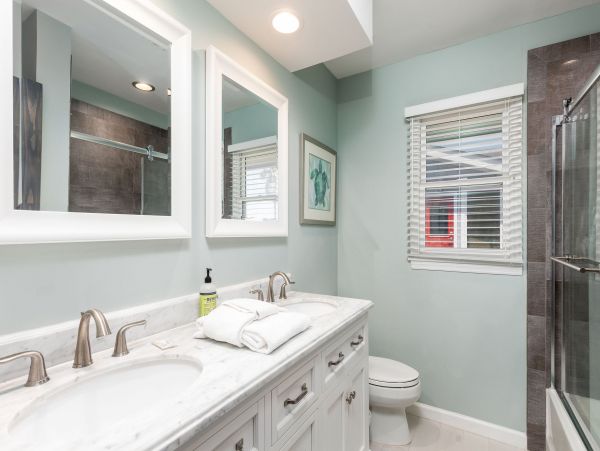True Folly Beach House with Sandy Beach